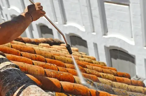 Nettoyage de toitures - Douarnenez